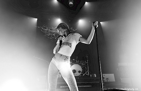 Wet Leg, Revolution Hall, photo by John Alcala