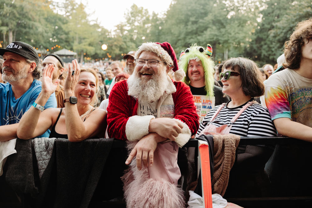 Modest Mouse, Edgefield Amphitheater, photo by Kai Hayashi