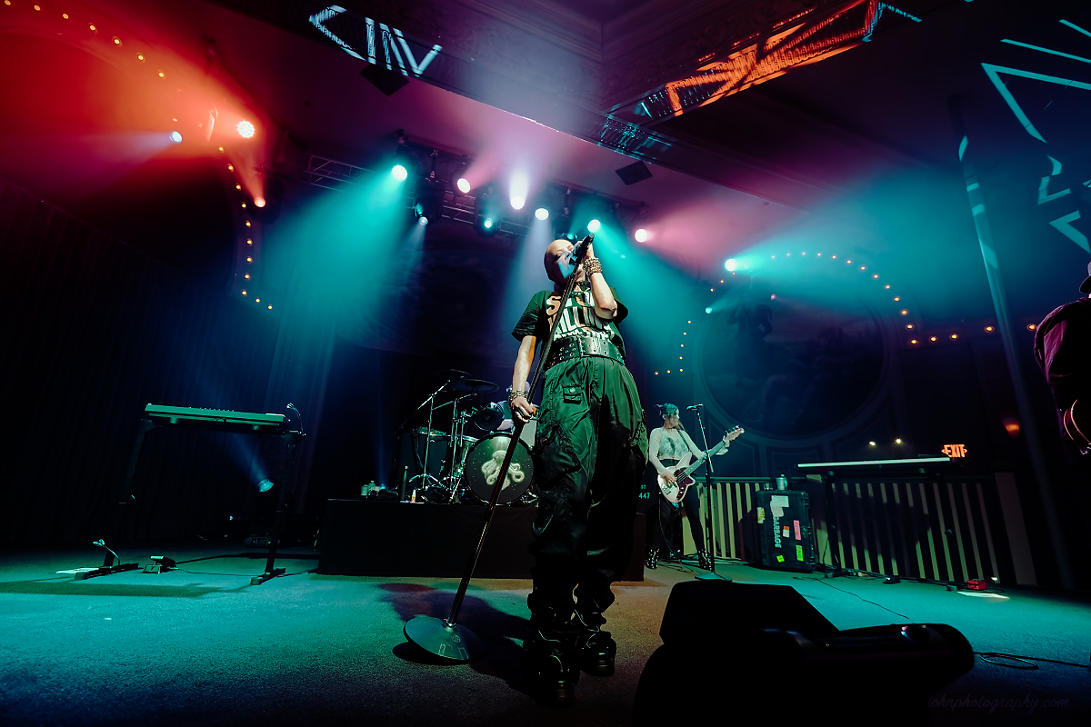 Garbage, Crystal Ballroom, photo by John Alcala