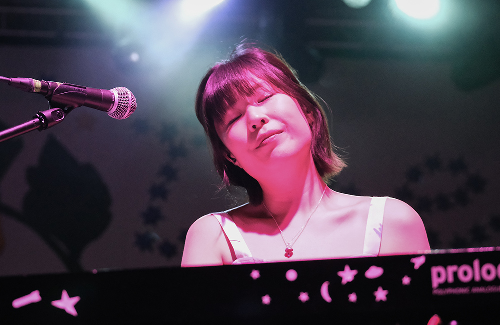 Phoebe Rings, Crystal Ballroom, photo by Joe Duquette