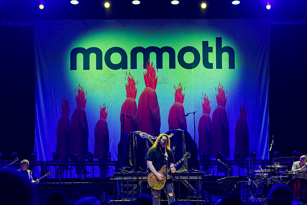 Mammoth, Theater of the Clouds, photo by John Alcala