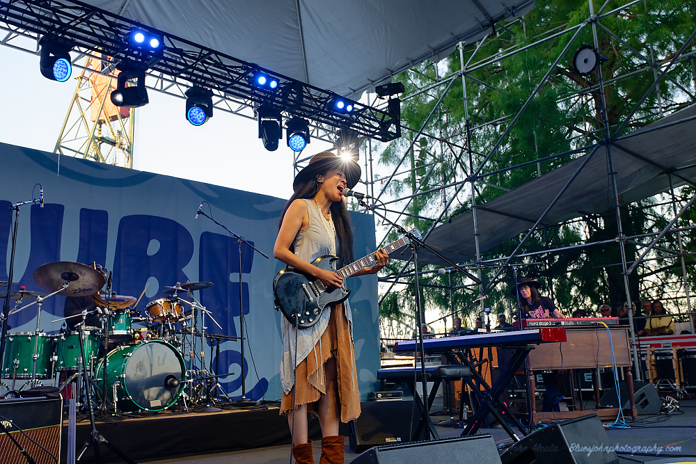Judith Hill, Tom McCall Waterfront Park, photo by John Alcala