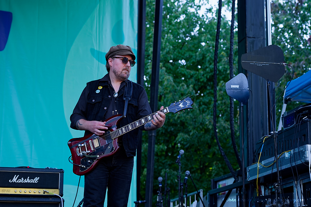 Tom McCall Waterfront Park, photo by John Alcala