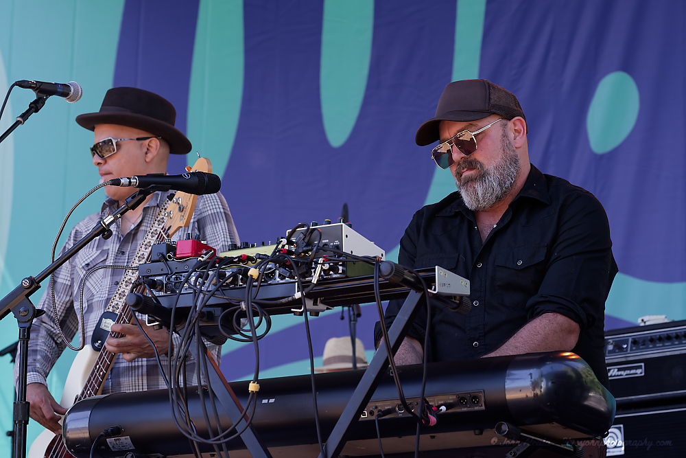 The Delines, Tom McCall Waterfront Park, photo by John Alcala