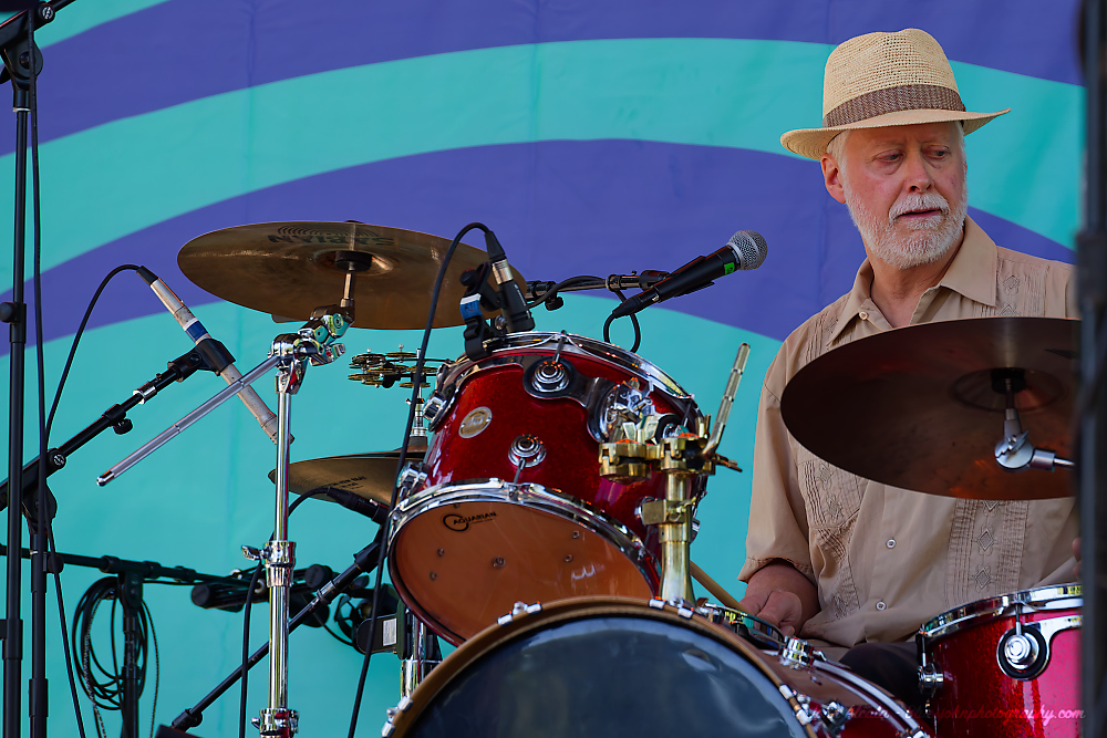 The Delines, Tom McCall Waterfront Park, photo by John Alcala