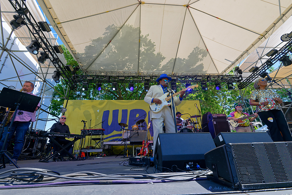 Norman Sylvester, Tom McCall Waterfront Park, photo by John Alcala
