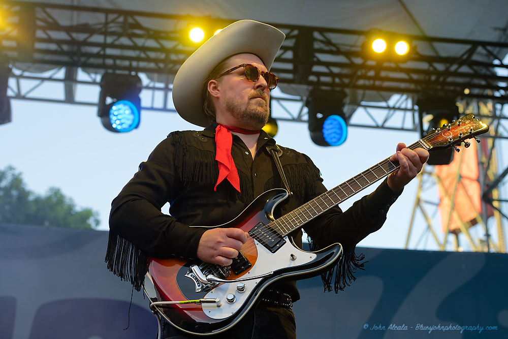 Jenny Don't & The Spurs, Tom McCall Waterfront Park, photo by John Alcala