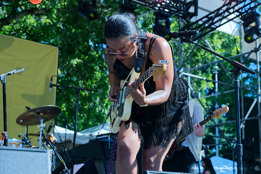Seratones, Tom McCall Waterfront Park, photo by John Alcala