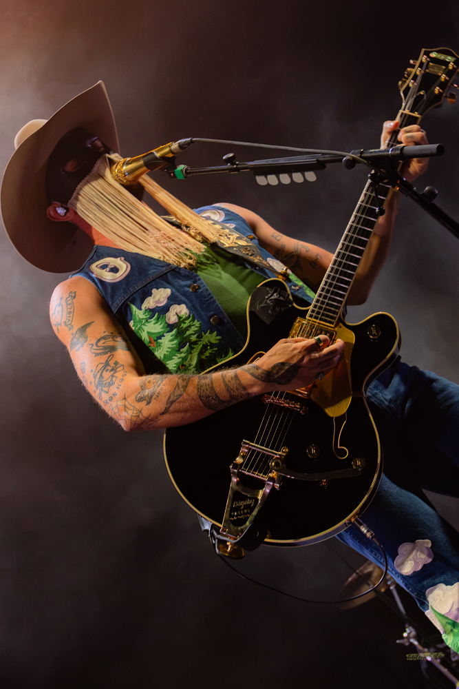 Orville Peck, Edgefield Amphitheater, photo by Bailey Bonney-Vogler