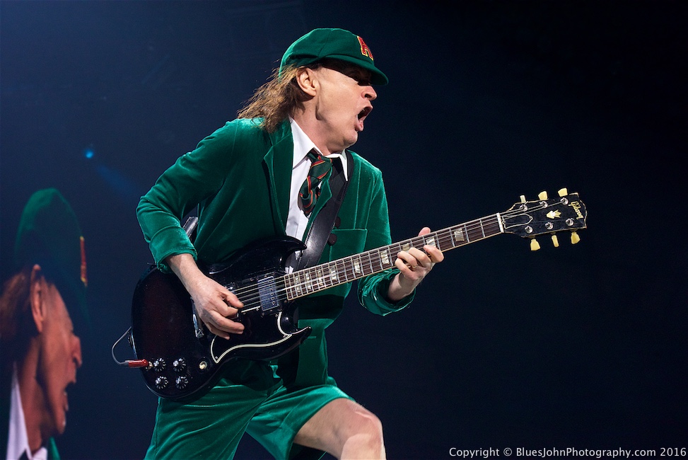 AC/DC, Tacoma Dome, photo by John Alcala