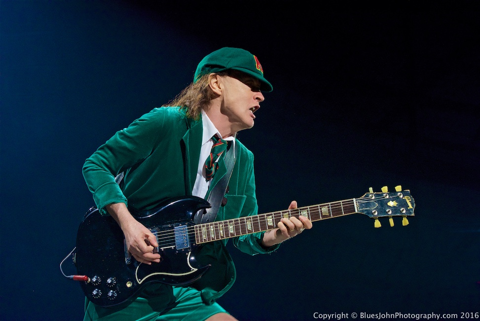 AC/DC, Tacoma Dome, photo by John Alcala