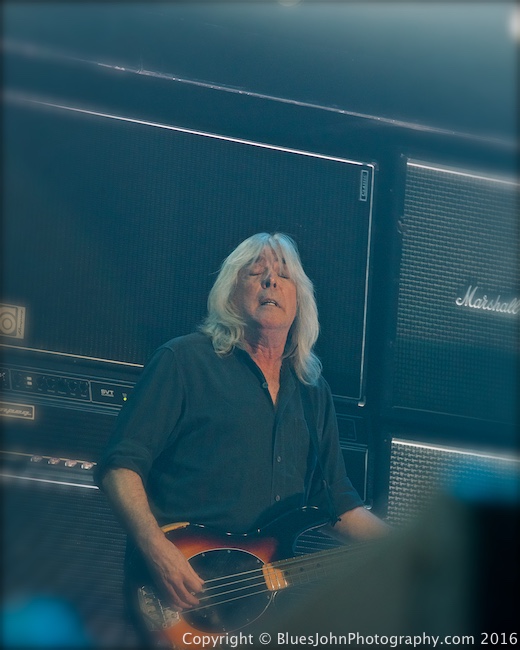 AC/DC, Tacoma Dome, photo by John Alcala