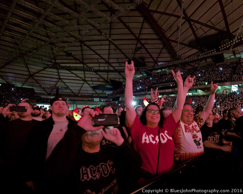 AC/DC, Tacoma Dome, photo by John Alcala