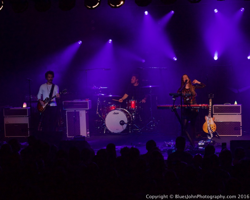 Eliza Hardy Jones, Roseland Theater, photo by John Alcala
