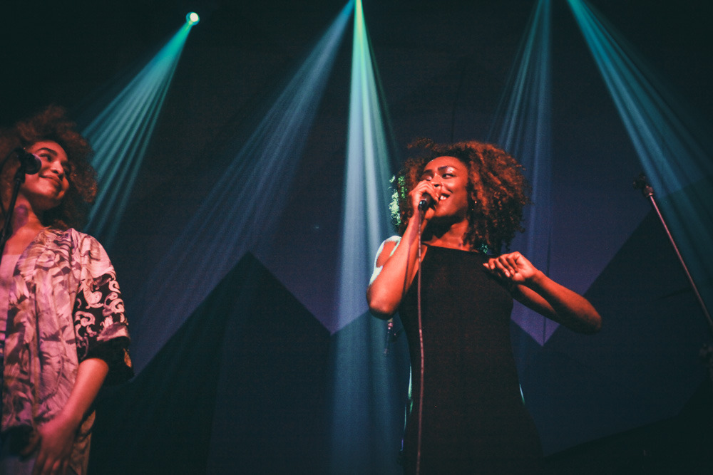 Blossom, Holocene, photo by Tojo Andrianarivo