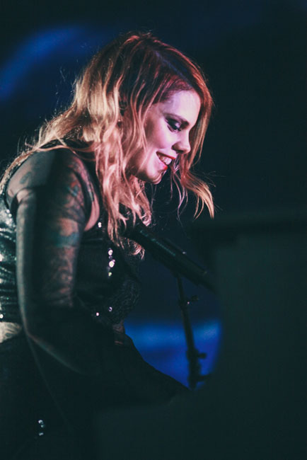 Cœur de Pirate, Aladdin Theater, photo by Tojo Andrianarivo