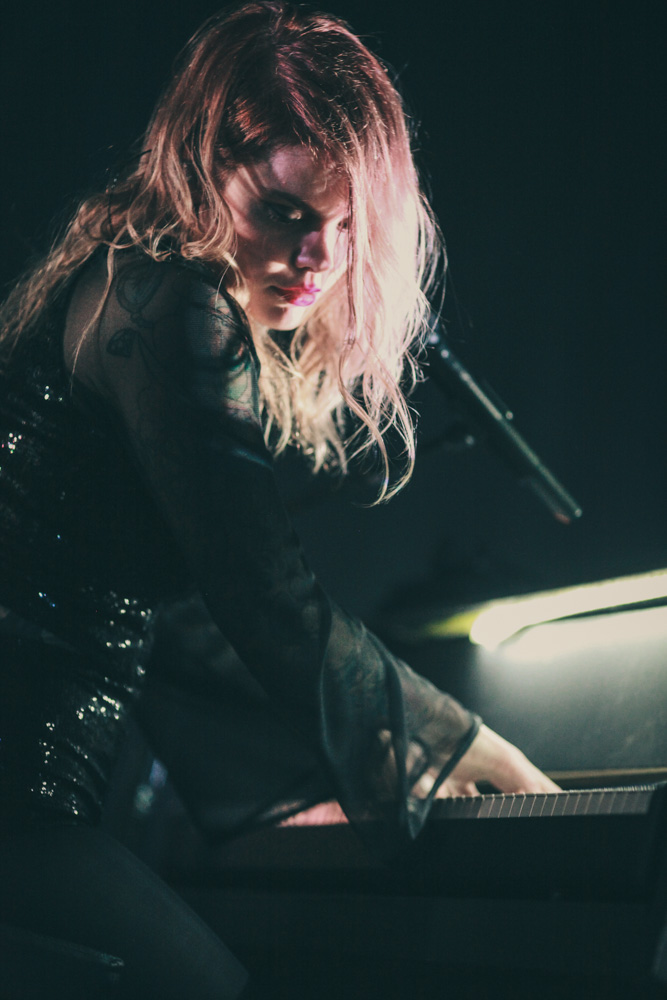 Cœur de Pirate, Aladdin Theater, photo by Tojo Andrianarivo