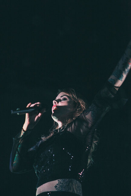 Cœur de Pirate, Aladdin Theater, photo by Tojo Andrianarivo