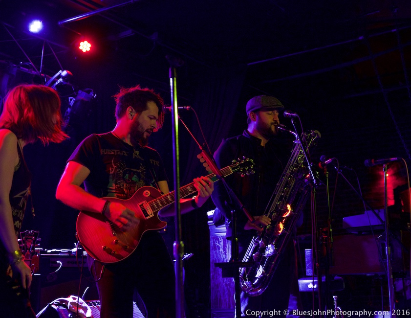 Sister Sparrow & The Dirty Birds, Dante's, photo by John Alcala