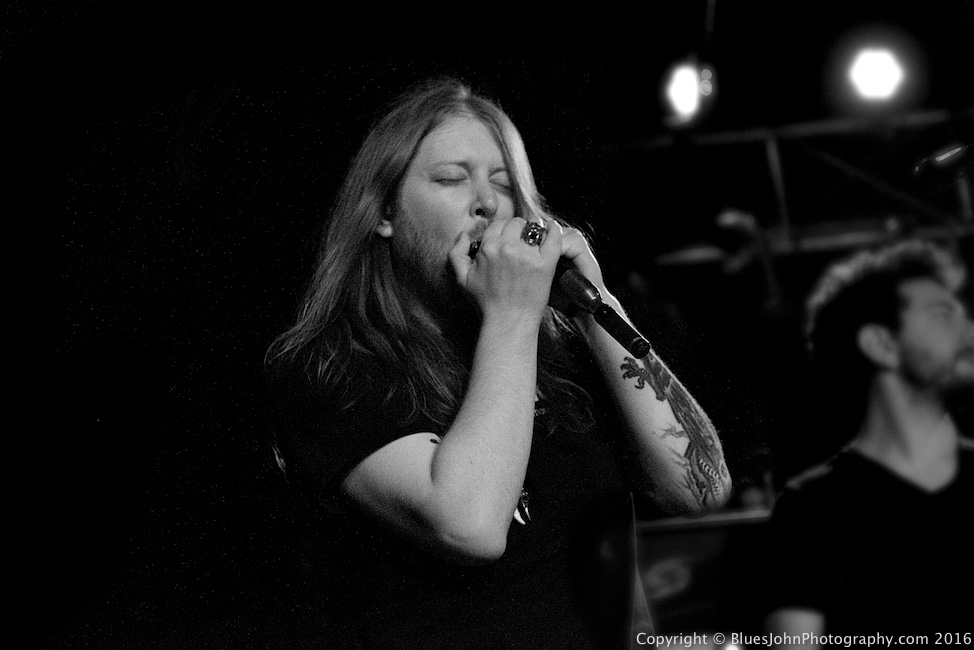 Sister Sparrow & The Dirty Birds, Dante's, photo by John Alcala