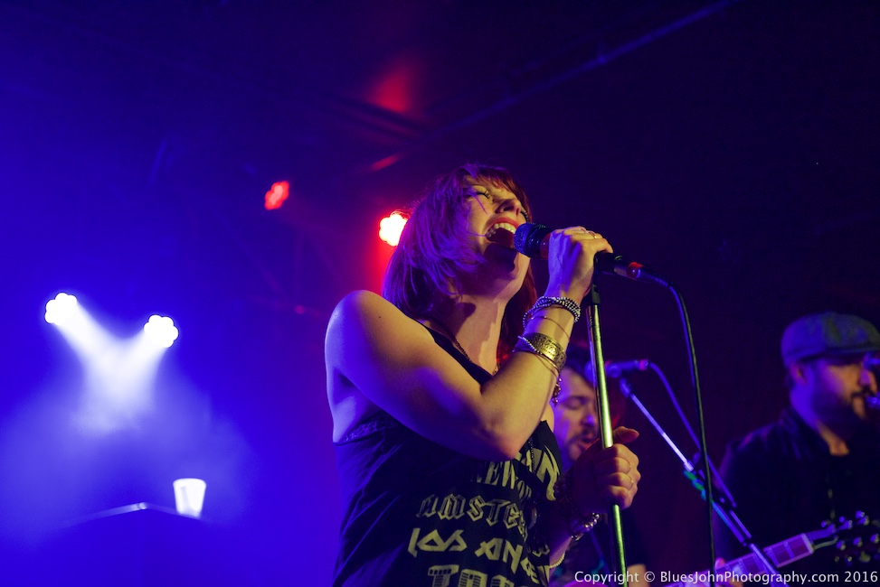 Sister Sparrow & The Dirty Birds, Dante's, photo by John Alcala