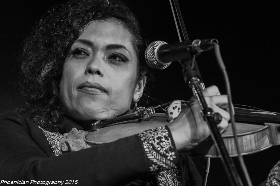 Flor de Toloache, Roseland Theater, photo by Jennifer Boren
