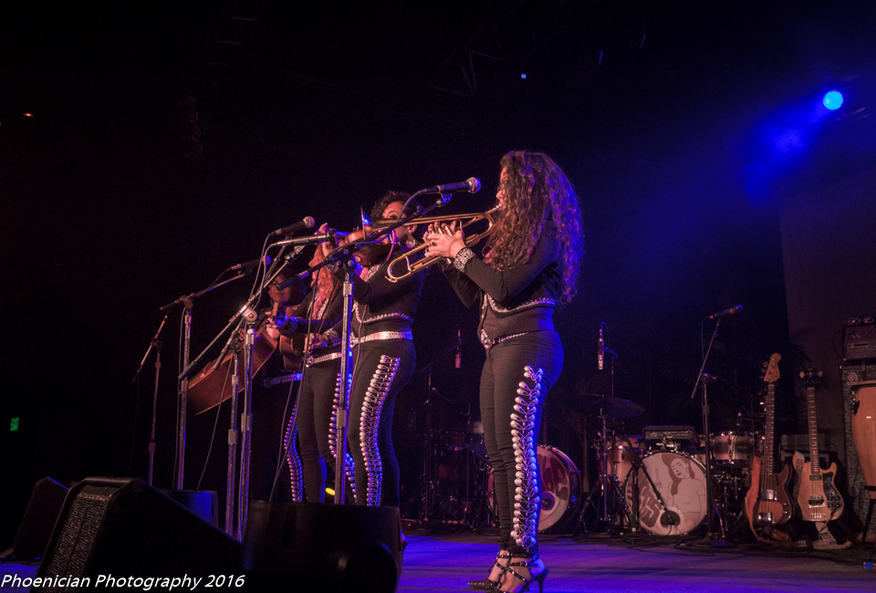 Flor de Toloache, Roseland Theater, photo by Jennifer Boren