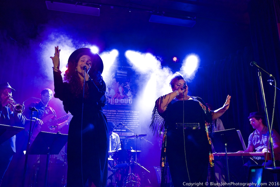 Moorea Masa, Dirty Revival, Star Theater, photo by John Alcala