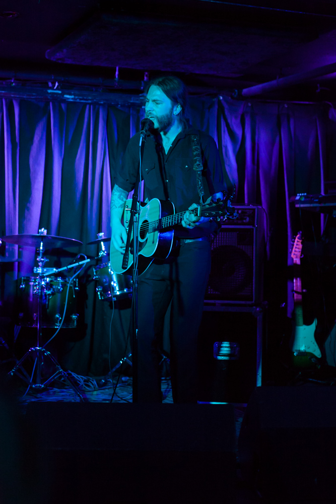 Two Shining Suns, The Liquor Store, photo by Blake Sourisseau
