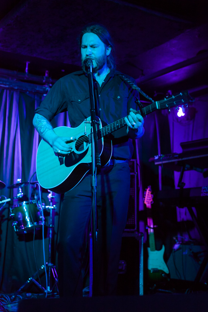 Two Shining Suns, The Liquor Store, photo by Blake Sourisseau