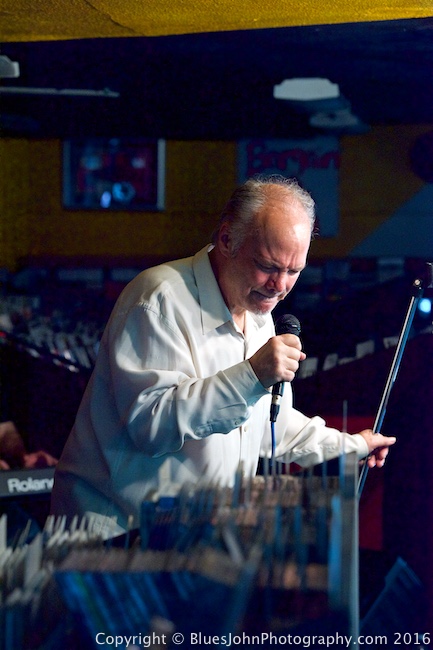 Curtis Salgado, Music Millennium, photo by John Alcala