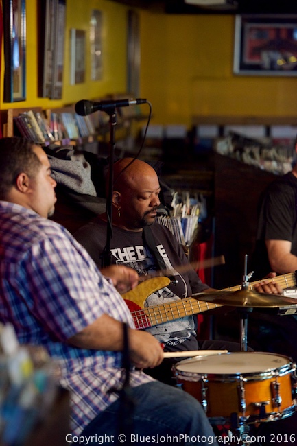 Curtis Salgado, Music Millennium, photo by John Alcala