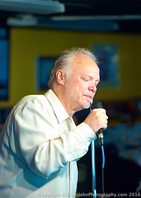 Curtis Salgado, Music Millennium, photo by John Alcala