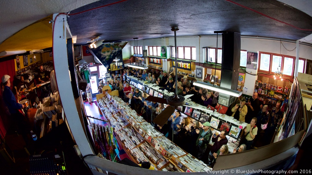 Curtis Salgado, Music Millennium, photo by John Alcala