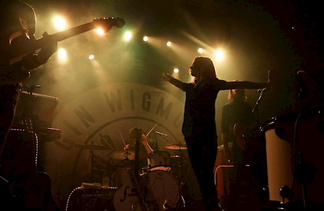 Gin Wigmore, Star Theater