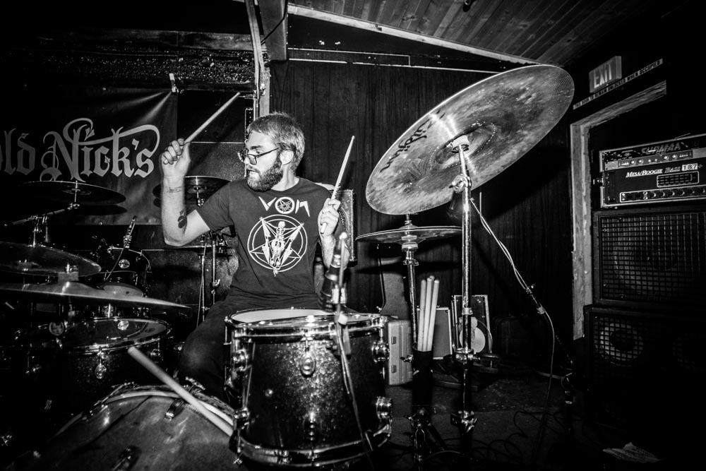 Facing Extinction, Old Nick's Pub, photo by Sam Gehrke