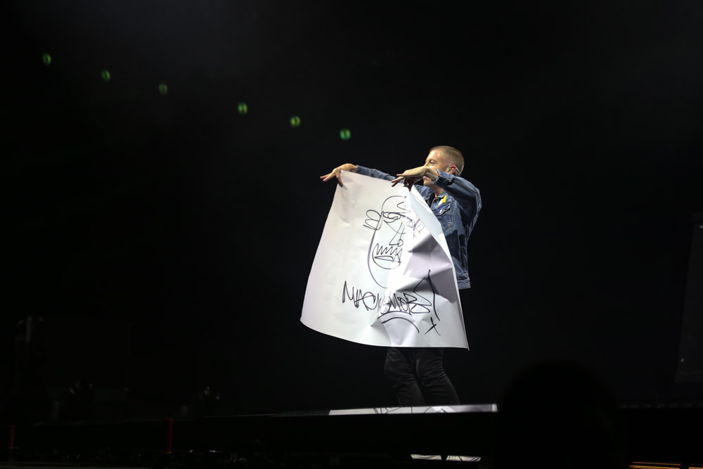 Macklemore, Veterans Memorial Coliseum, Rose Quarter, photo by Sydnie Kobza