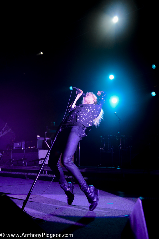 The Kills, Roseland Theater, photo by Anthony Pidgeon