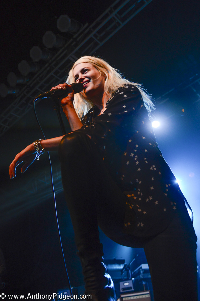 The Kills, Roseland Theater, photo by Anthony Pidgeon