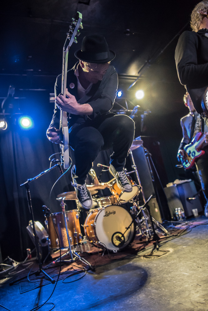 The Briefs, Dante's, photo by Miss Ellanea