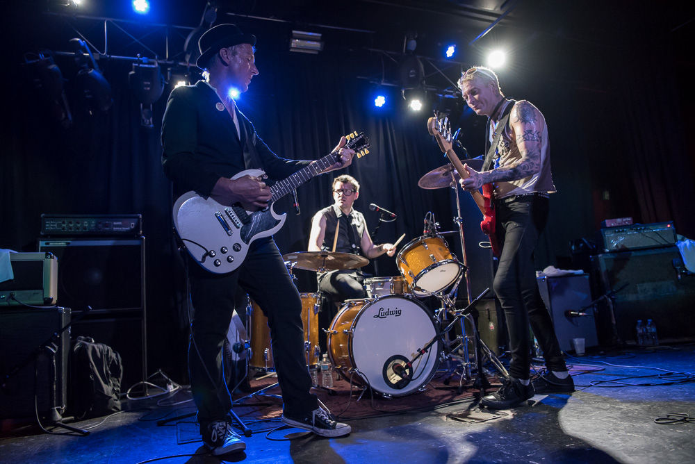 The Briefs, Dante's, photo by Miss Ellanea