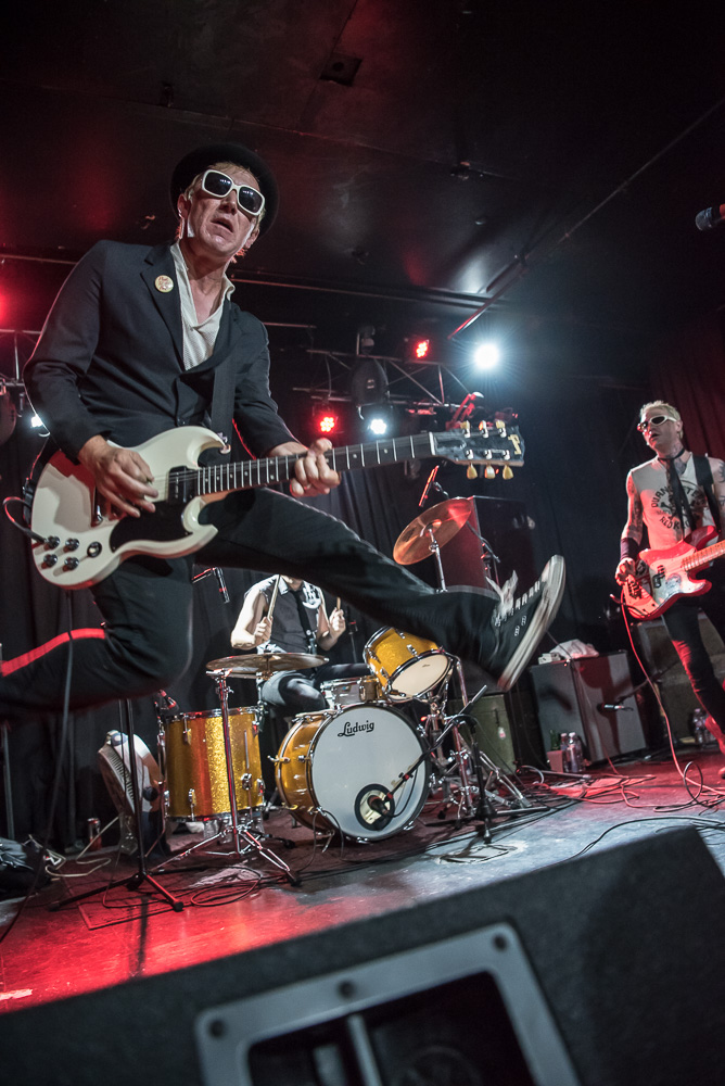 The Briefs, Dante's, photo by Miss Ellanea