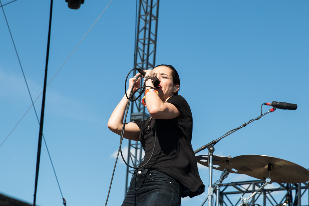Savages, Sasquatch! Festival, Gorge Amphitheatre, photo by Henry Novak