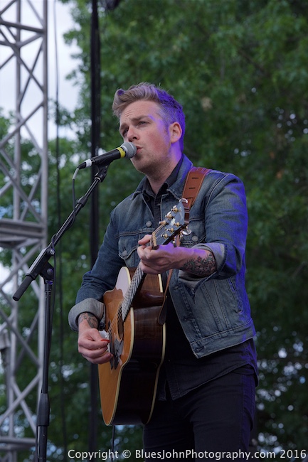 Greg Holden, Tom McCall Waterfront Park, KINK, photo by John Alcala