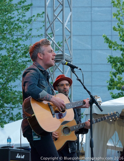 Greg Holden, Tom McCall Waterfront Park, KINK, photo by John Alcala