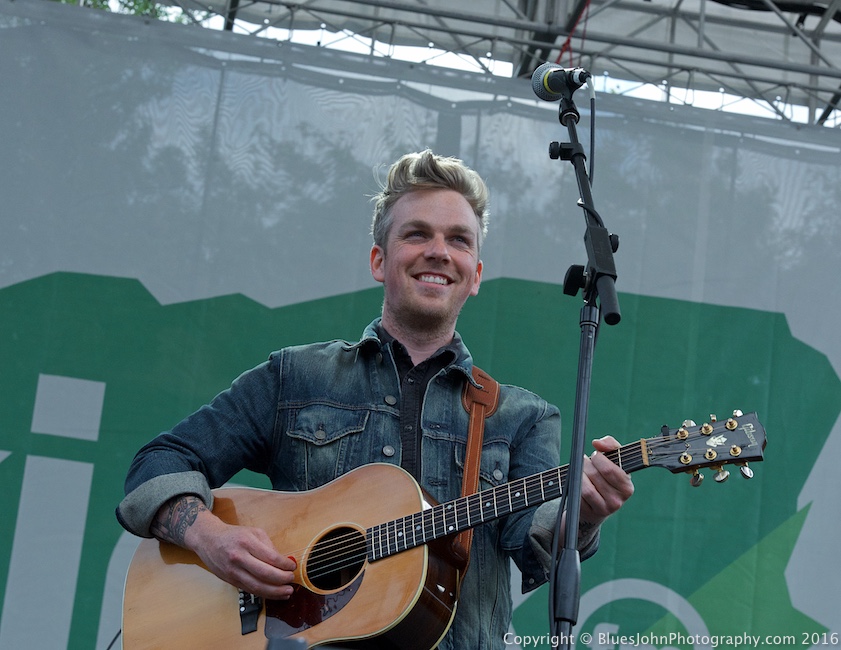 Greg Holden, Tom McCall Waterfront Park, KINK, photo by John Alcala
