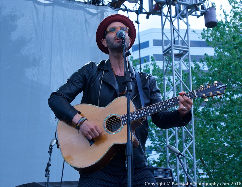 Greg Holden, Tom McCall Waterfront Park, KINK, photo by John Alcala