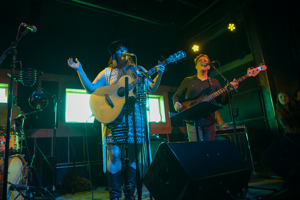Elke Robitaille, Alberta Street Pub, photo by Miss Ellanea