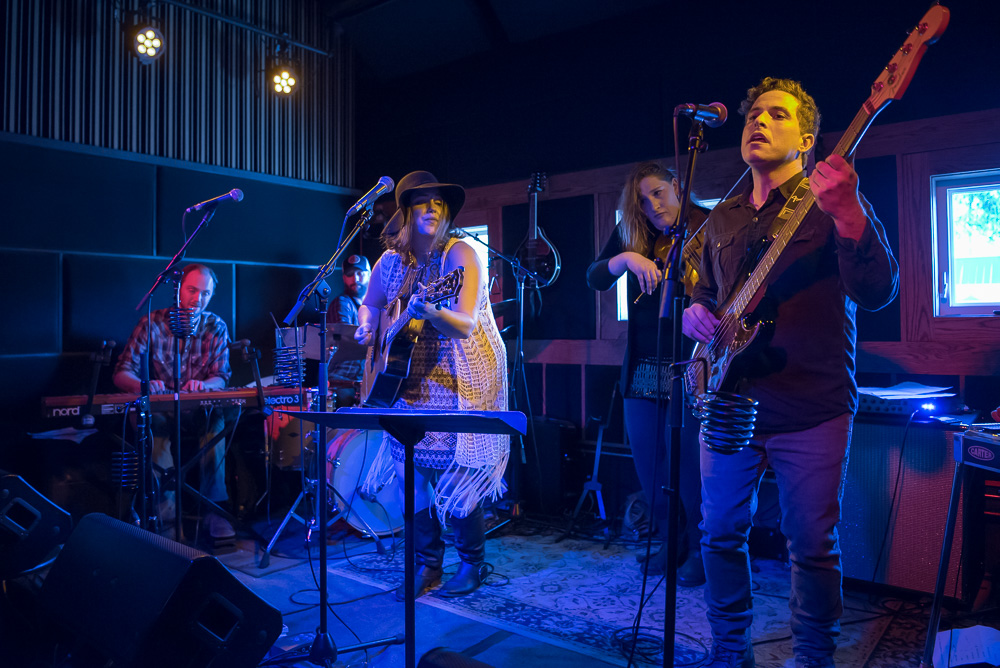 Elke Robitaille, Alberta Street Pub, photo by Miss Ellanea