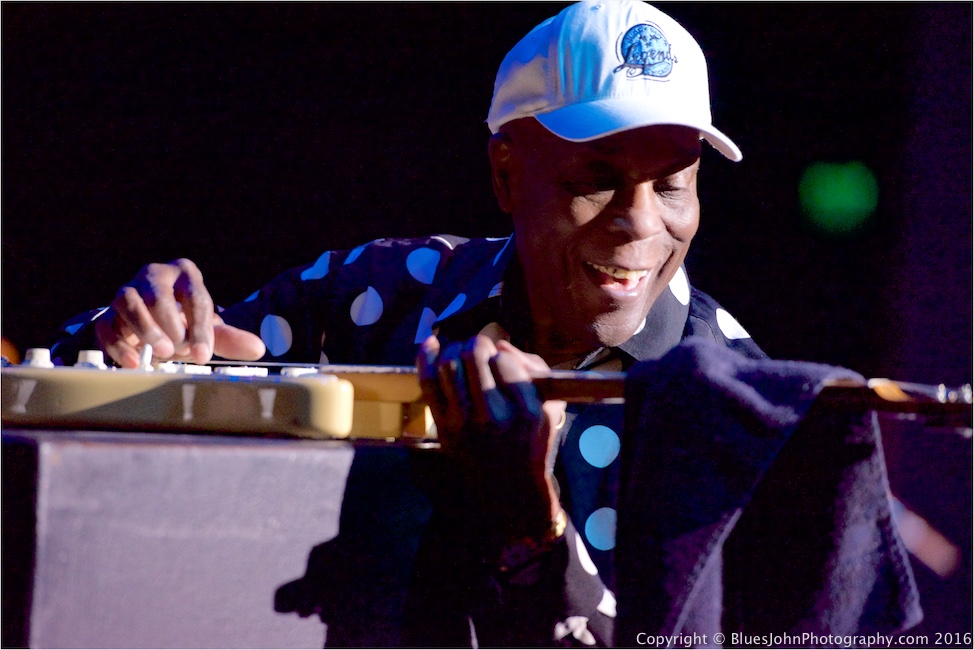 Buddy Guy, Edmonds Center for the Arts, photo by John Alcala